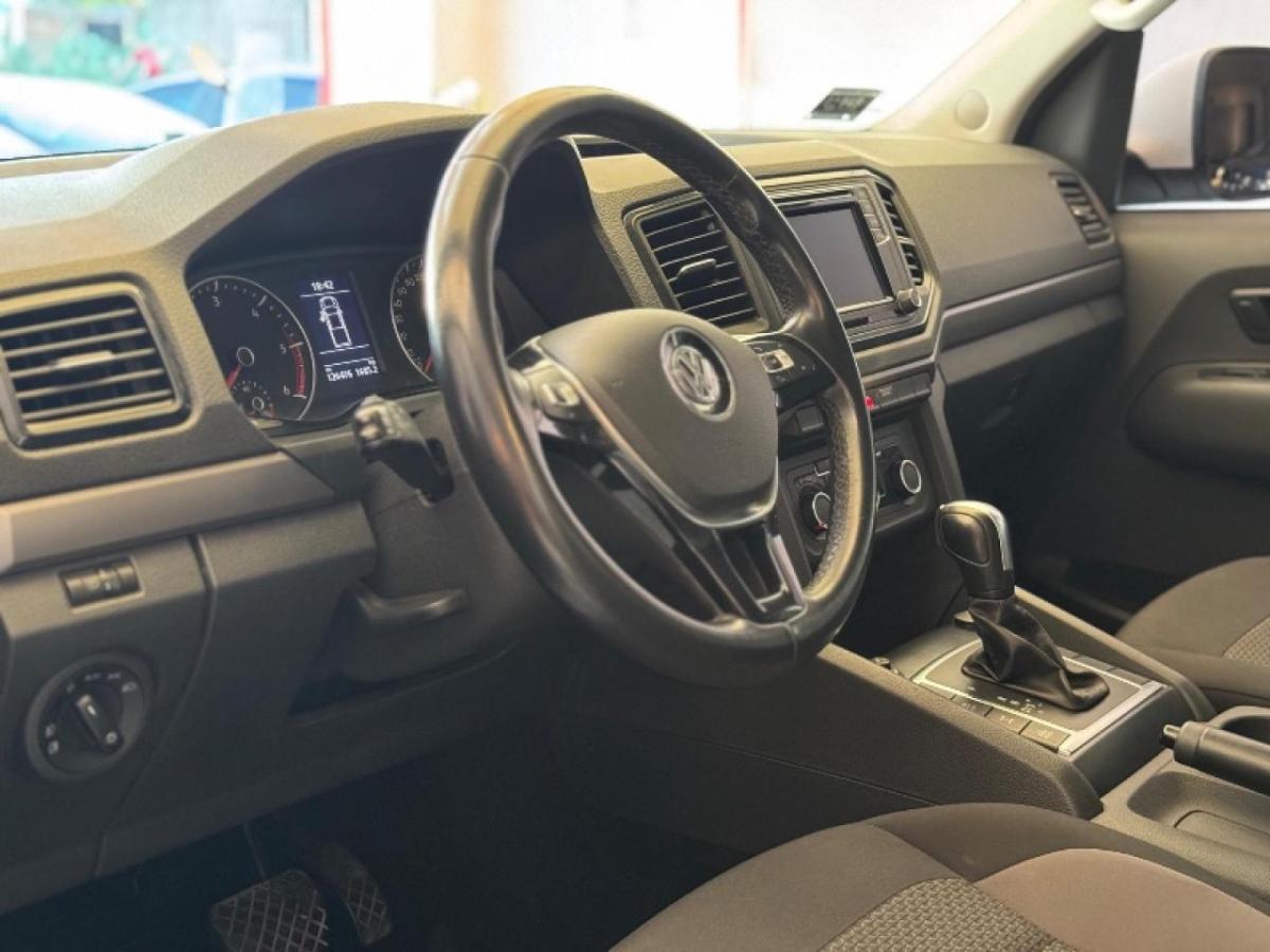 Foto de VOLKSWAGEN AMAROK Confort 180cv AT 4x2 2021, color sin color especificado, en San Juan