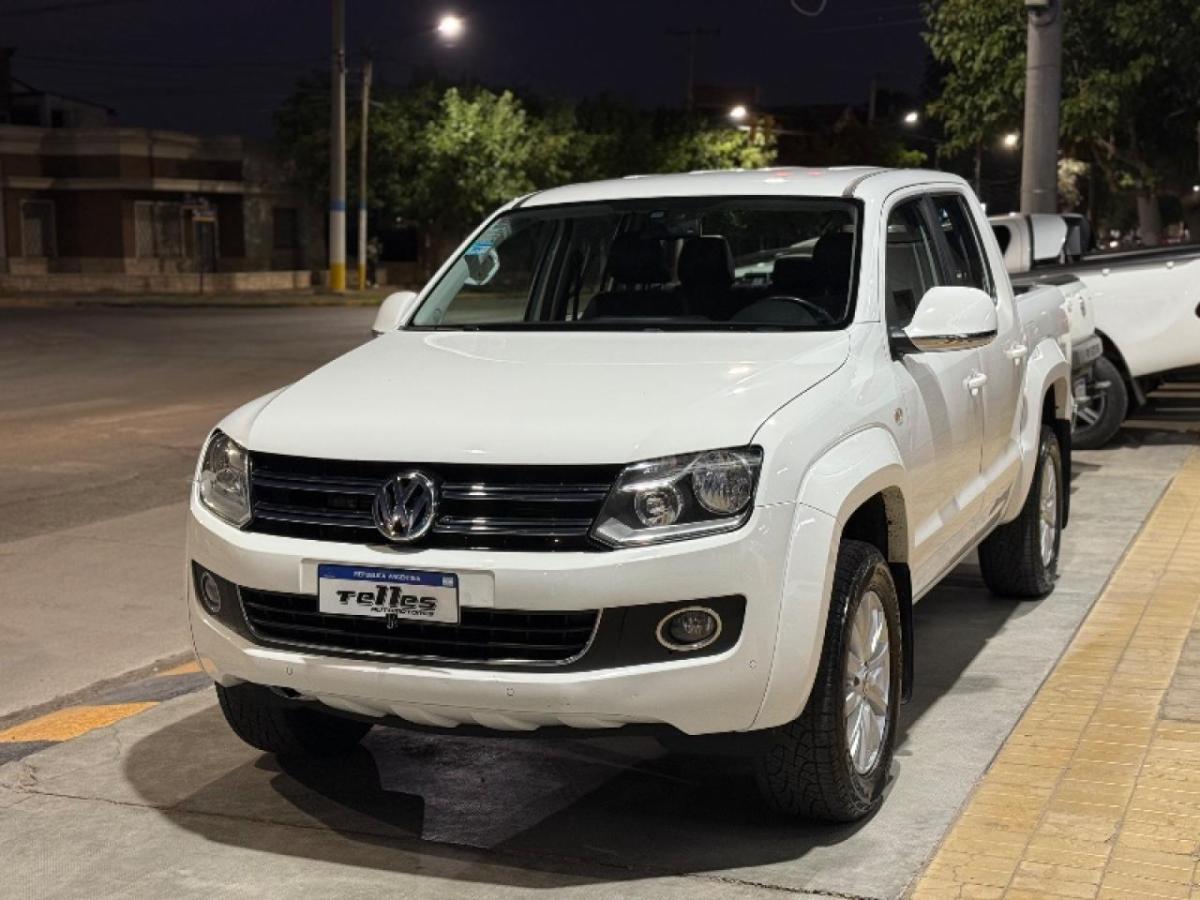 Foto de VOLKSWAGEN AMAROK HIGHLINE PACK 180cv A/t 4x4 2015, color sin color especificado, en San Juan