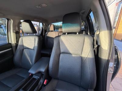 Miniatura de TOYOTA HILUX SRX L24