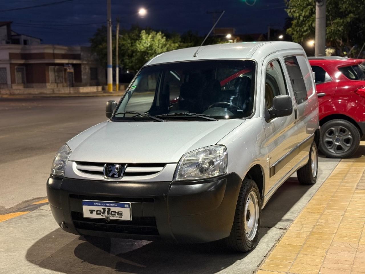 Foto de PEUGEOT PARTNER HDI 1.6 2016, color sin color especificado, en San Juan