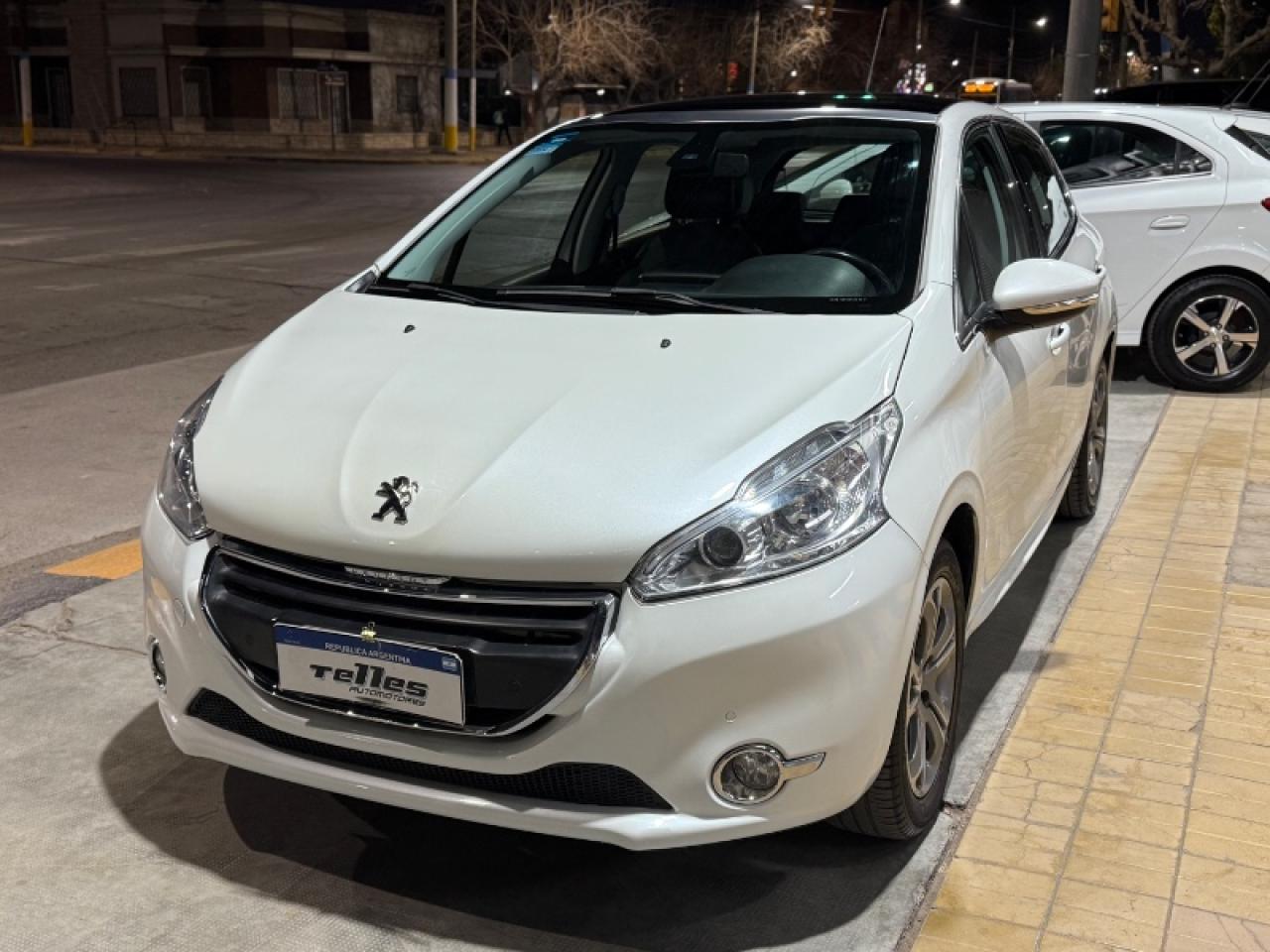 Foto de PEUGEOT 208 FELINE PACK CUIR 1.6 2015, color sin color especificado, en San Juan