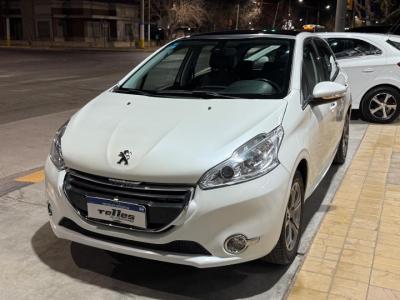 Miniatura de PEUGEOT 208 FELINE PACK CUIR 1.6