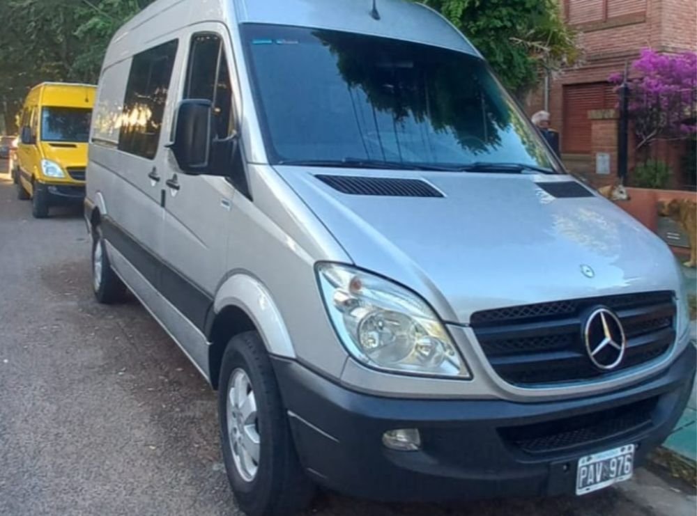 Foto de MOTORHOME SPRINTER 415 CDI 2015, color gris, en San Juan