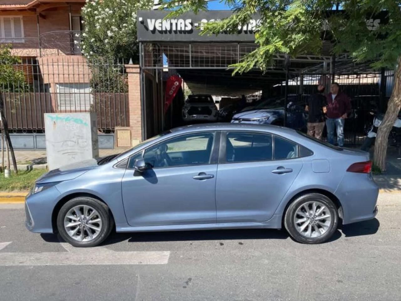 Foto de TOYOTA COROLLA XLI CVT 2.0 2022, color sin color especificado, en San Juan