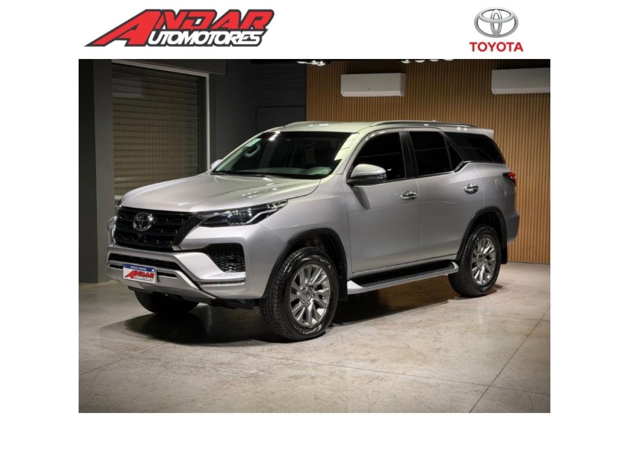 Foto de TOYOTA SW4 2.8 TDI SRX AT 7 ASIENTOS 2022, color sin color especificado, en San Juan