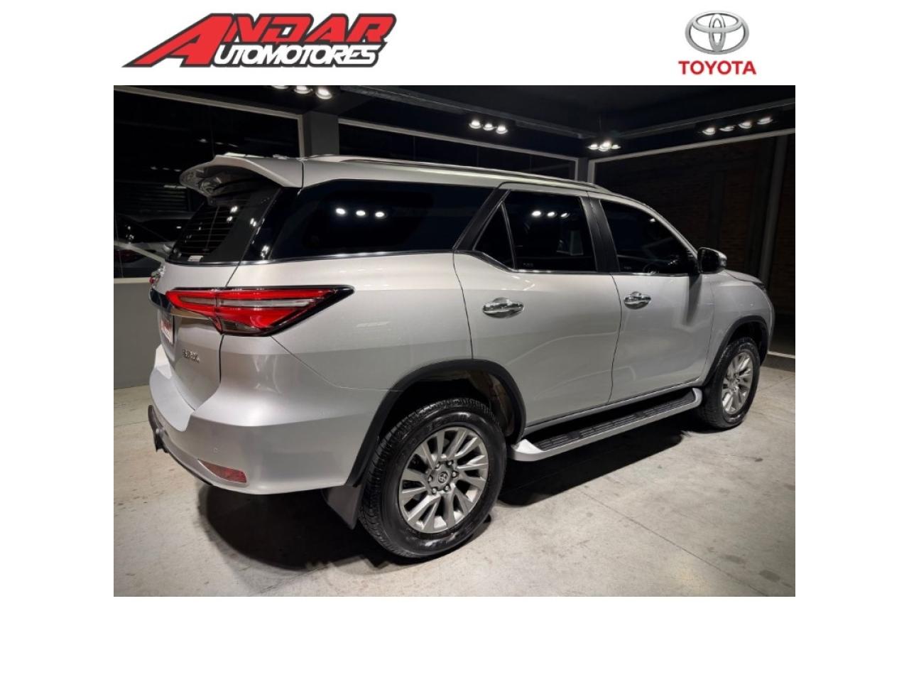 Foto de TOYOTA SW4 2.8 TDI SRX AT 7 ASIENTOS 2022, color sin color especificado, en San Juan