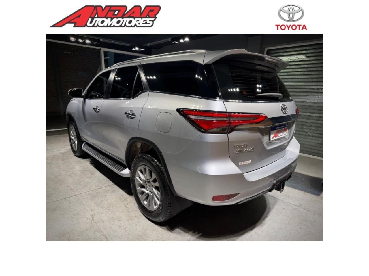 Foto de TOYOTA SW4 2.8 TDI SRX AT 7 ASIENTOS 2022, color sin color especificado, en San Juan