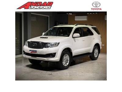 TOYOTA SW4 SW4 3.0 TDI CUERO 7 ASIENTOS publicado por Andar Automotores
