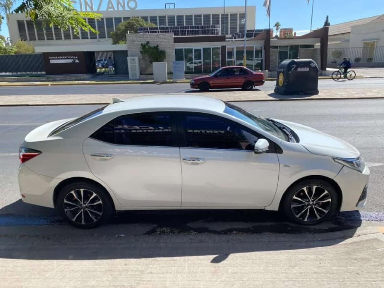 Foto de TOYOTA COROLLA SEG CVT 2018, color sin color especificado, en San Juan