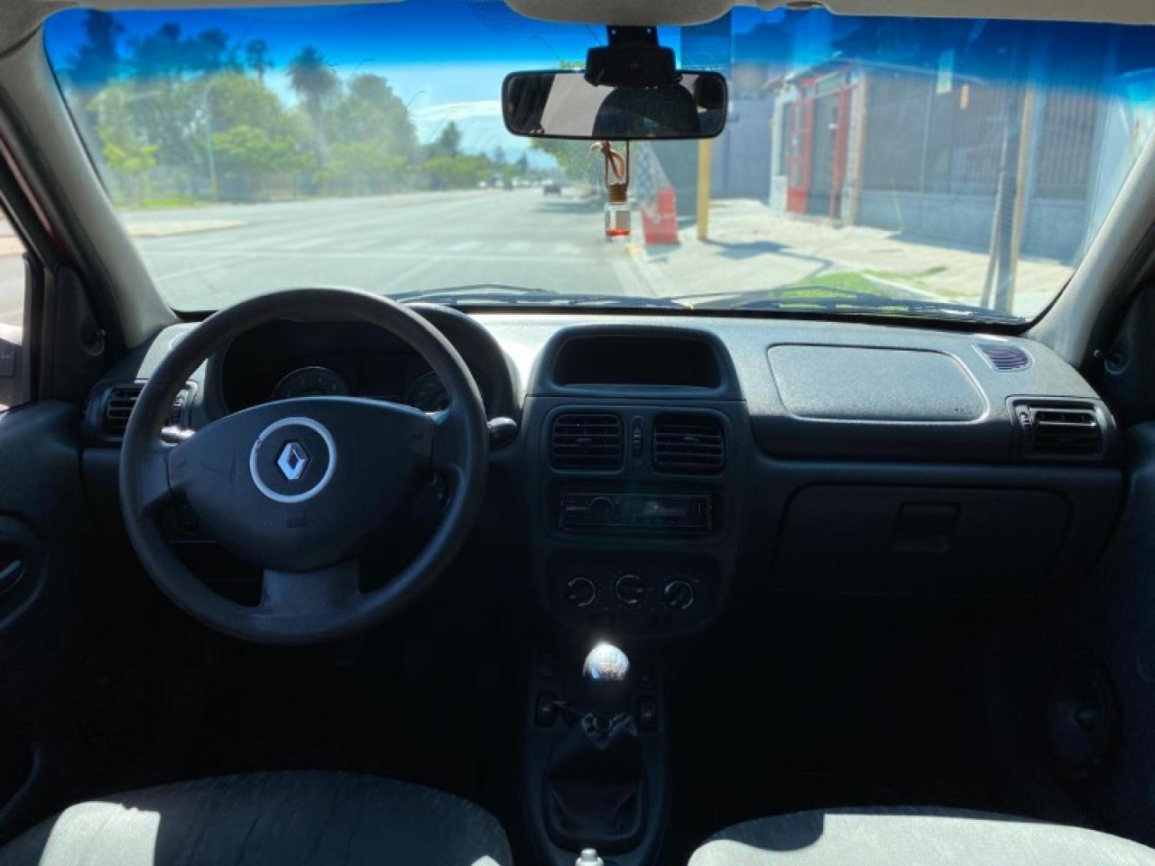 Foto de RENAULT CLIO CONFORT PLUS ABS 2014, color sin color especificado, en San Juan