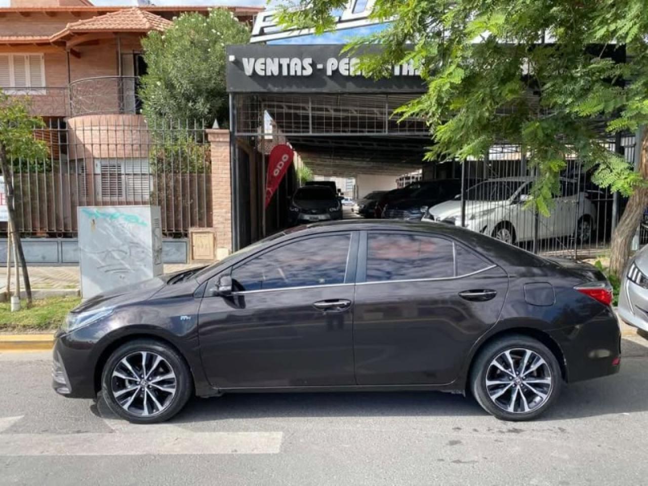 Foto de TOYOTA COROLLA SEG 1.8 CVT 2017, color sin color especificado, en San Juan