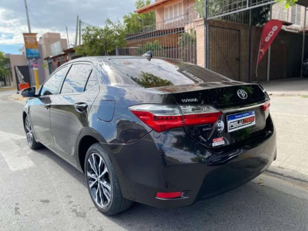 Foto de TOYOTA COROLLA SEG 1.8 CVT 2017, color sin color especificado, en San Juan