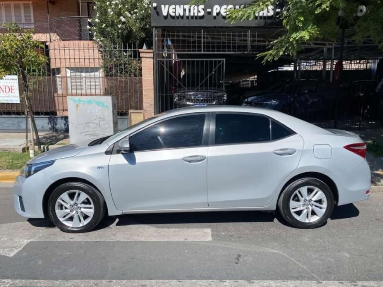 Foto de TOYOTA COROLLA XLI 1.8 MT 2017, color sin color especificado, en San Juan