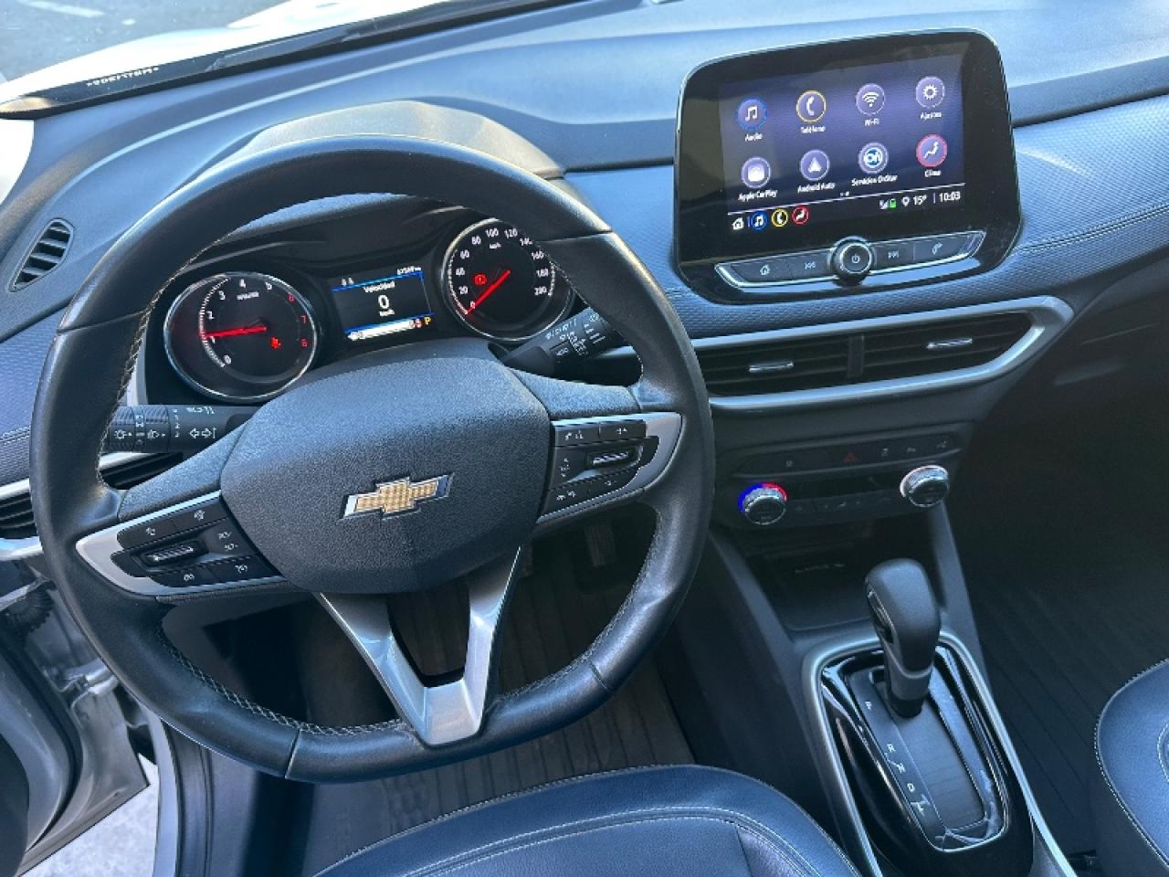 Foto de CHEVROLET TRACKER 1.2 LTZ Turbo Premier 2021, color plata, en San Juan