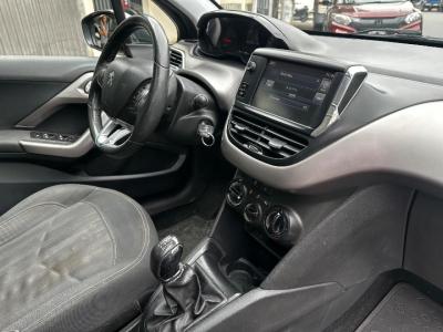 Miniatura de PEUGEOT 208 Allure