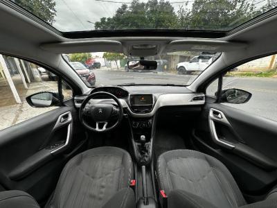 Miniatura de PEUGEOT 208 Allure