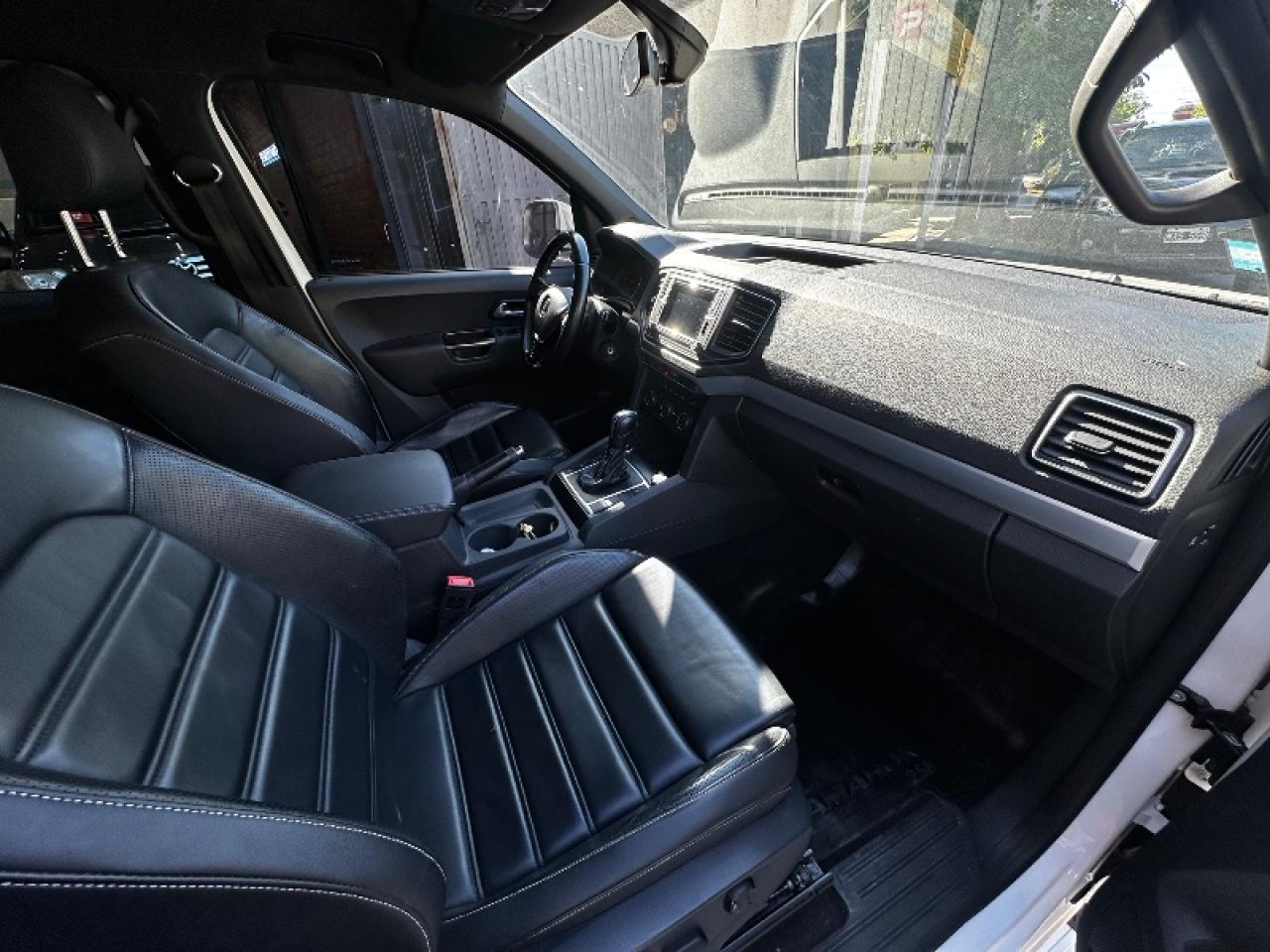 Foto de VOLKSWAGEN AMAROK Extreme V6 2022, color blanco, en San Juan