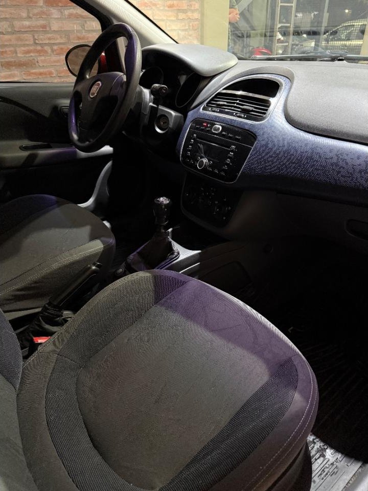 Foto de FIAT PUNTO Novo 2015, color sin color especificado, en San Juan