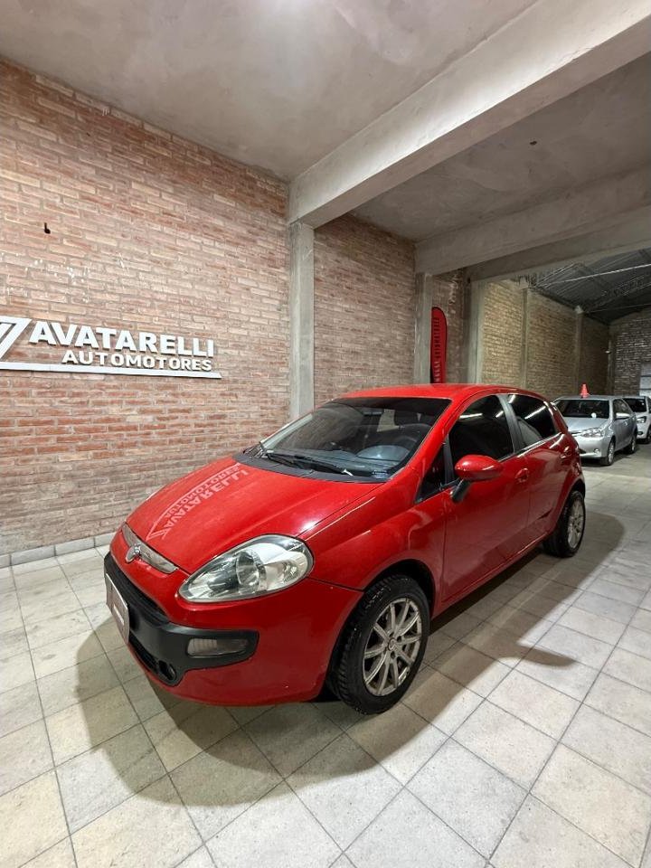 Foto de FIAT PUNTO Novo 2015, color sin color especificado, en San Juan