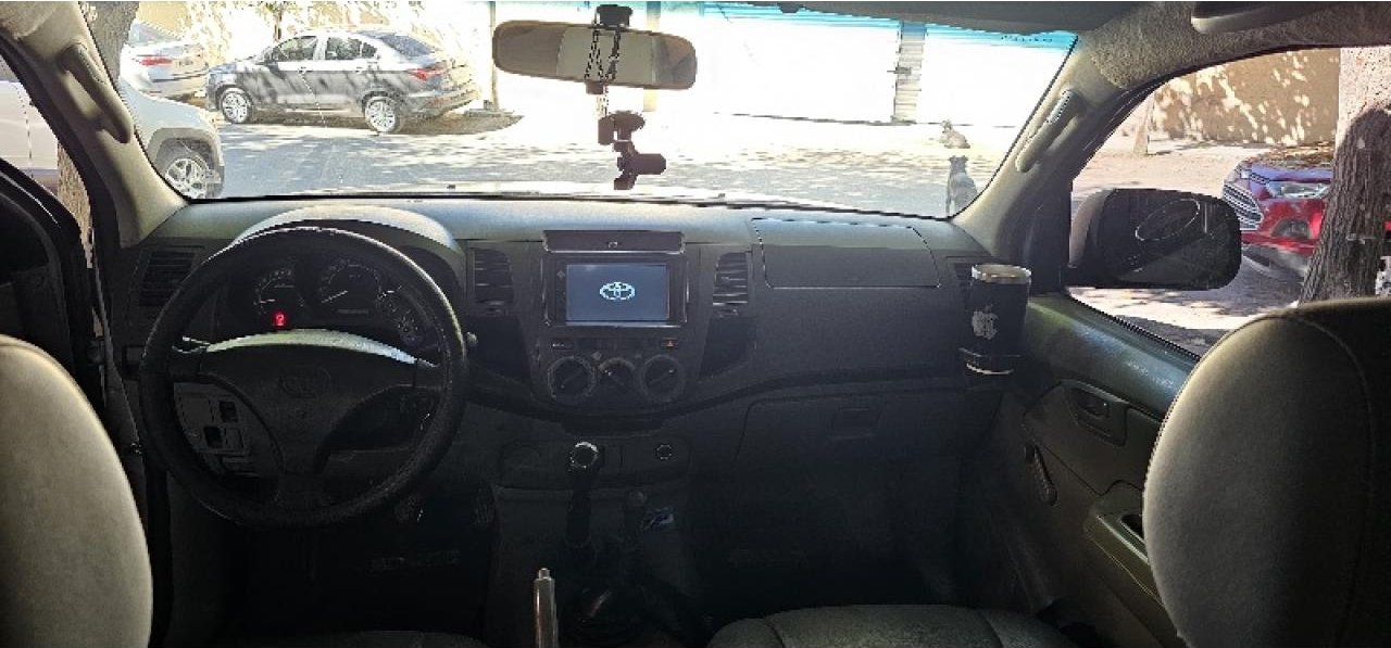 Foto de TOYOTA HILUX Dx 4x4 2009, color sin color especificado, en San Juan