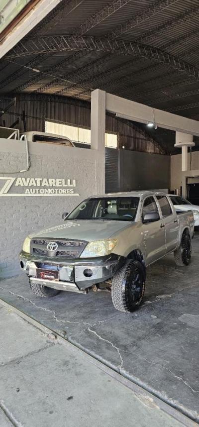Foto de TOYOTA HILUX Dx 4x4 2009, color sin color especificado, en San Juan