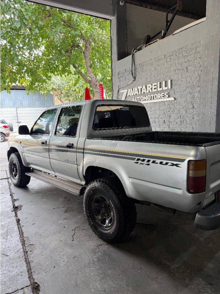 Foto de TOYOTA HILUX Dlx 2004, color sin color especificado, en San Juan
