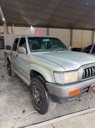 Miniatura de TOYOTA HILUX Dlx