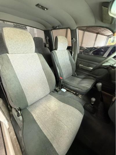 Miniatura de TOYOTA HILUX Dlx