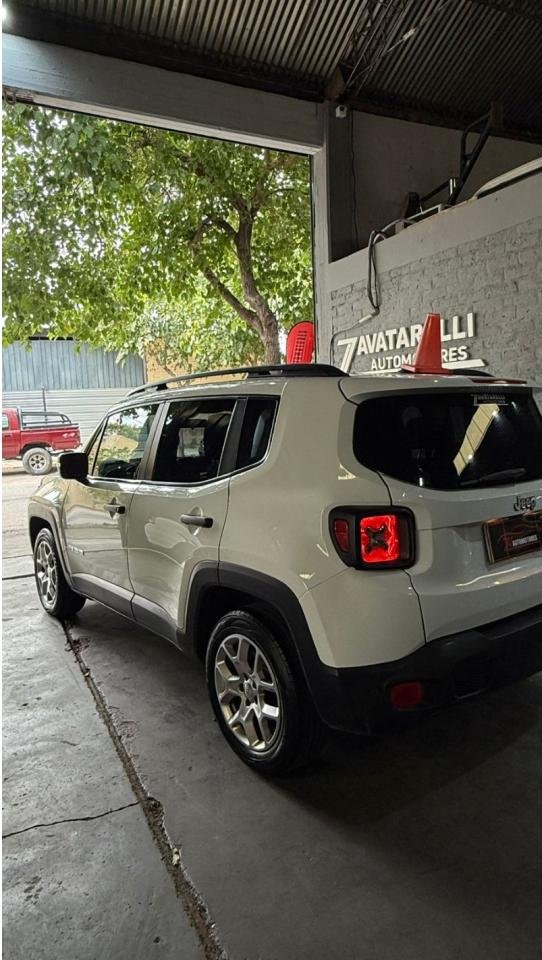 Foto de CHRYSLER / DODGE JEEP RENEGADE Renegade sport 2019, color sin color especificado, en San Juan