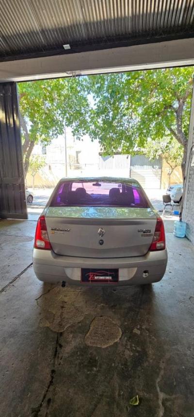 Miniatura de RENAULT LOGAN Authentique