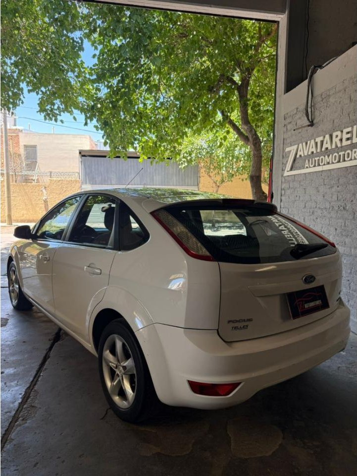 Foto de FORD FOCUS Focus Trend 2011, color sin color especificado, en San Juan