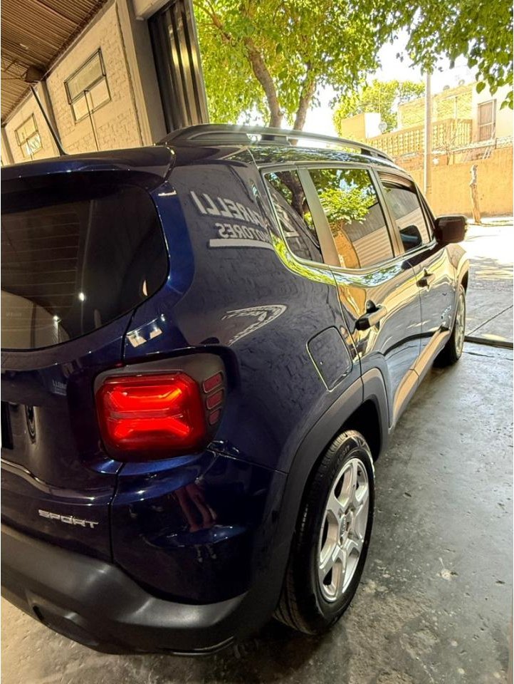 Foto de CHRYSLER / DODGE JEEP RENEGADE Sport Aut 1.8 2023, color sin color especificado, en San Juan
