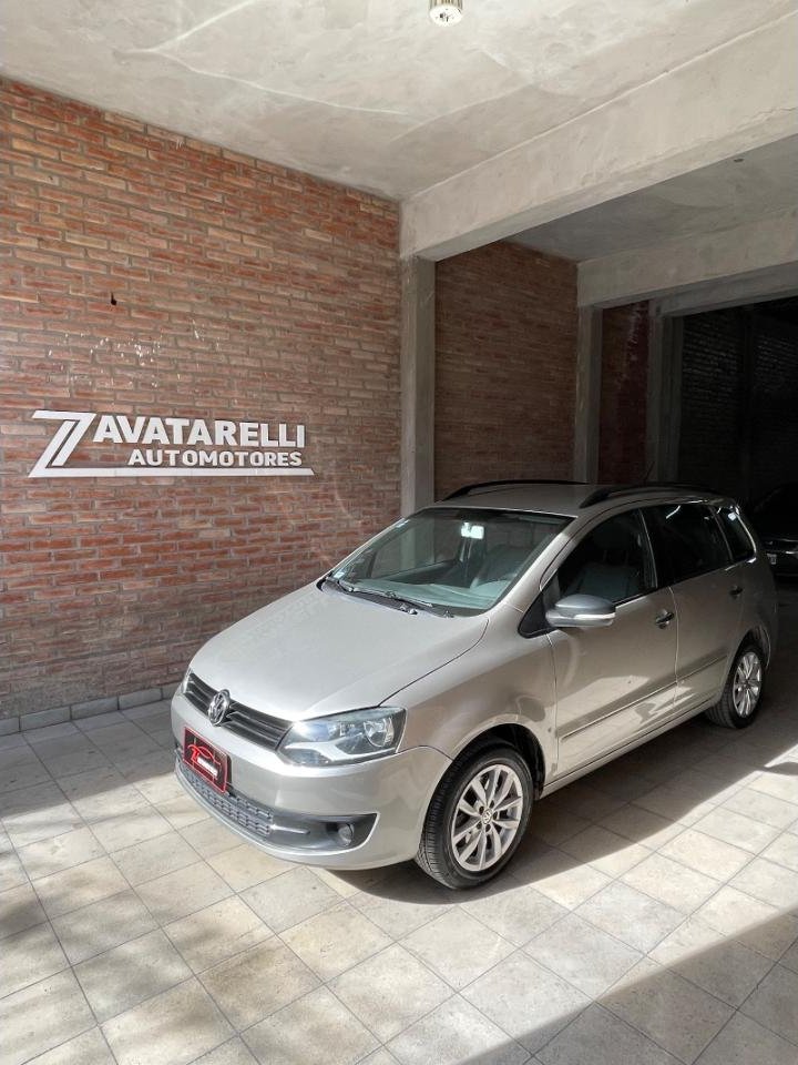 Foto de VOLKSWAGEN SURAN Highline 2014, color sin color especificado, en San Juan