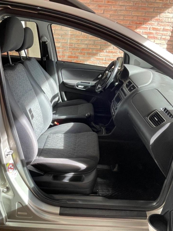 Foto de VOLKSWAGEN SURAN Highline 2014, color sin color especificado, en San Juan