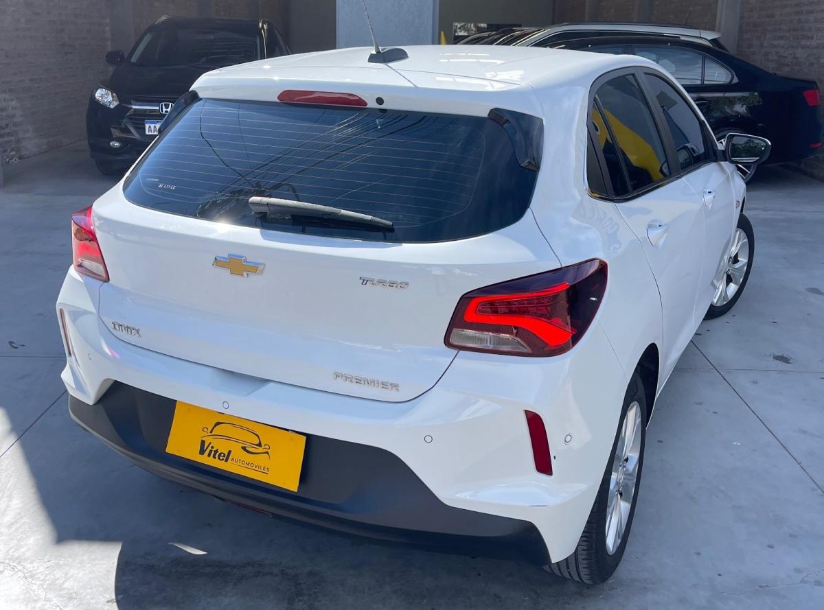 Foto de CHEVROLET ONIX Premier ll 1.0T AT 2020, color blanco, en San Juan