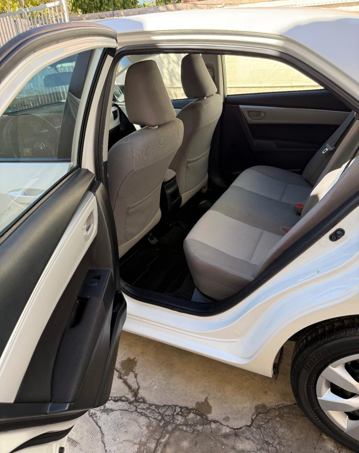 Foto de TOYOTA COROLLA Xli 2015, color blanco, en San Juan