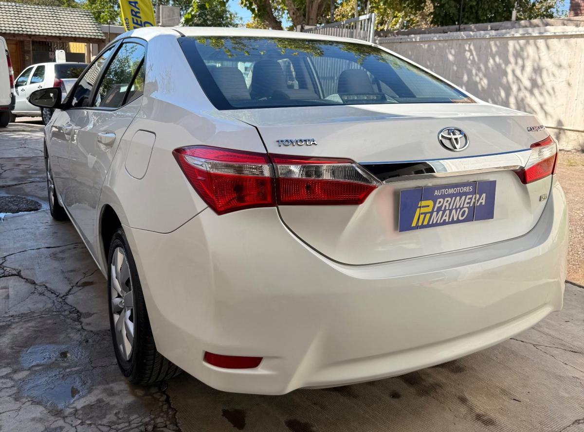 Foto de TOYOTA COROLLA Xli 2015, color blanco, en San Juan