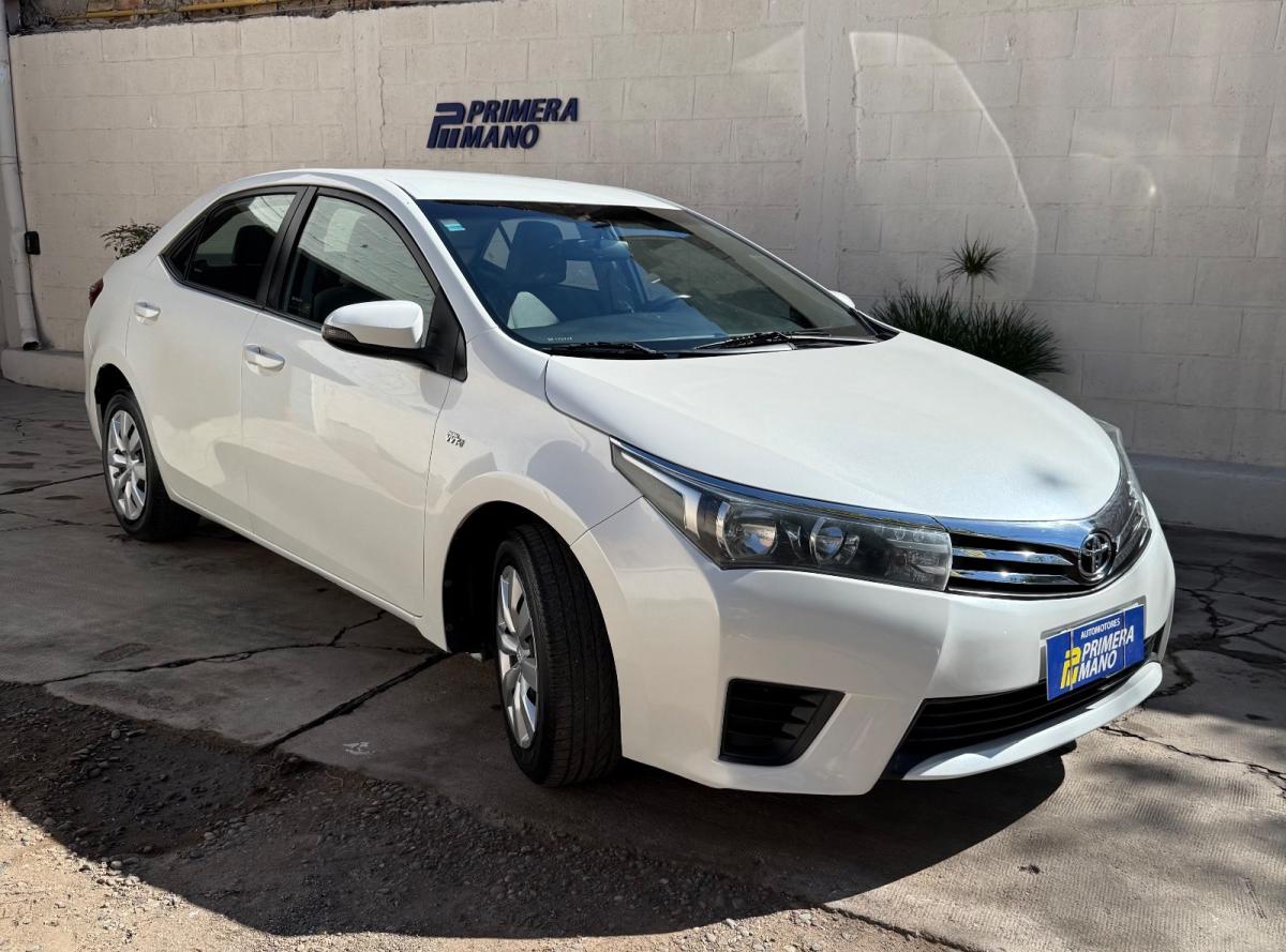 Foto de TOYOTA COROLLA Xli 2015, color blanco, en San Juan