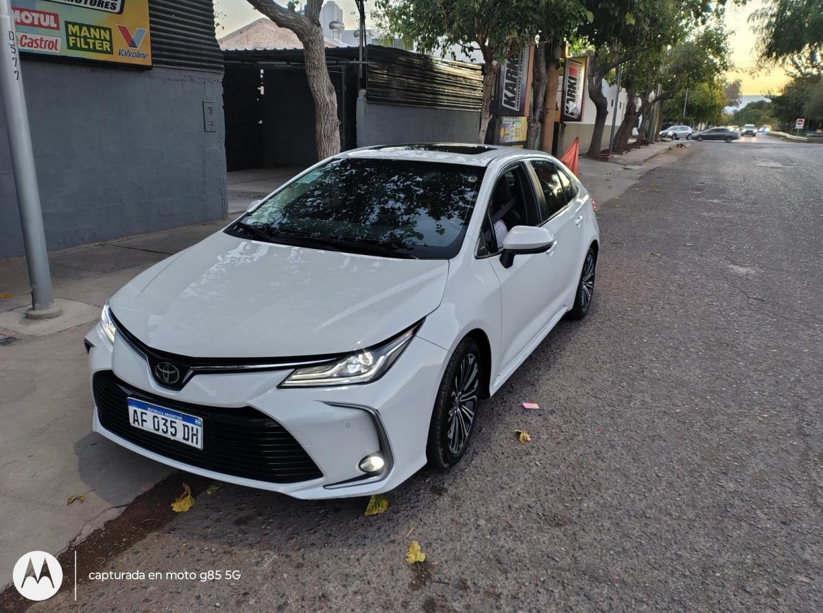 Foto de TOYOTA COROLLA SEG 2.0 2021, color blanco, en San Juan
