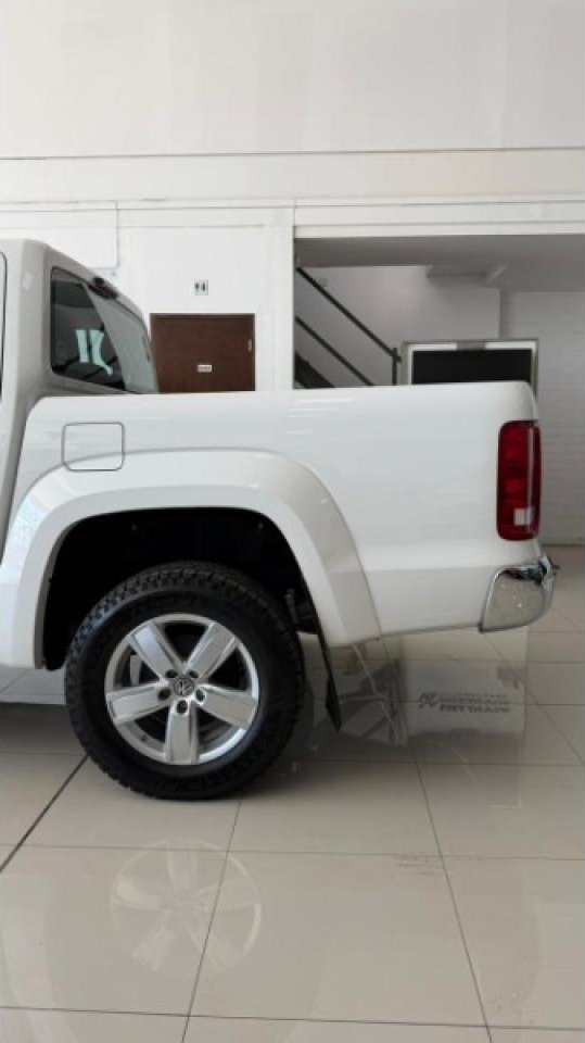 Foto de VOLKSWAGEN AMAROK Highline 2.0 Mt 2019, color sin color especificado, en San Juan
