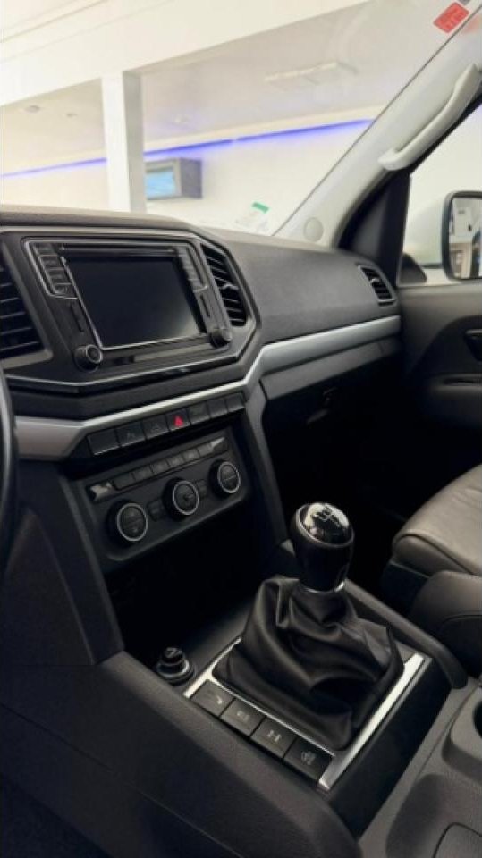 Foto de VOLKSWAGEN AMAROK Highline 2.0 Mt 2019, color sin color especificado, en San Juan