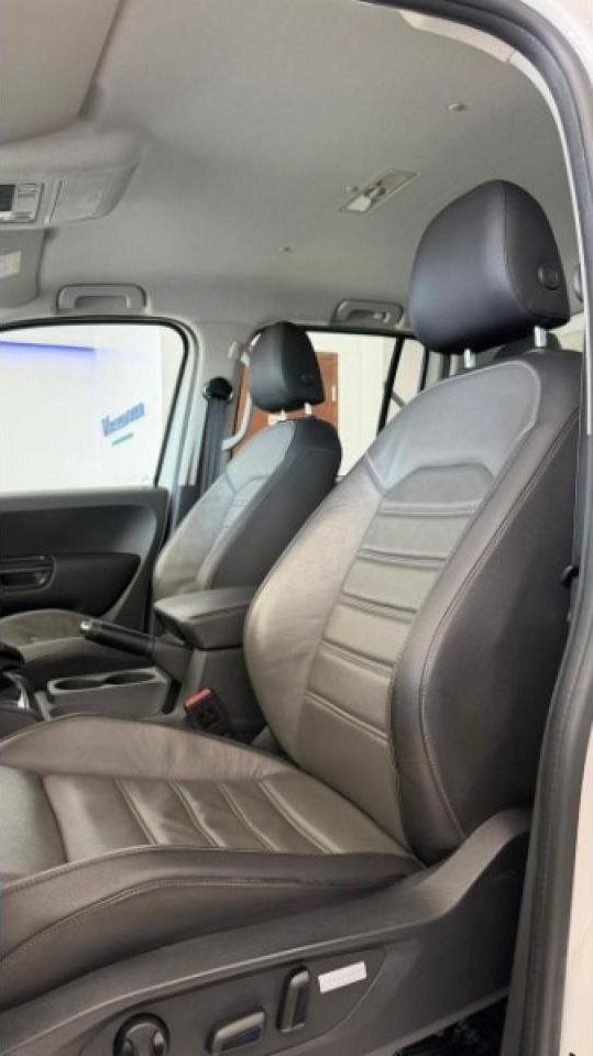 Foto de VOLKSWAGEN AMAROK Highline 2.0 Mt 2019, color sin color especificado, en San Juan