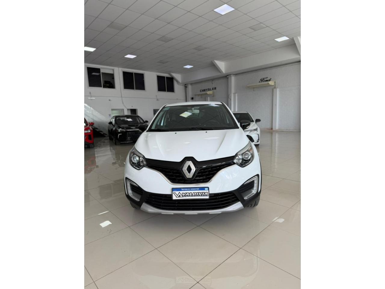 Foto de RENAULT CAPTUR 2.0 ZEN 2018, color sin color especificado, en San Juan