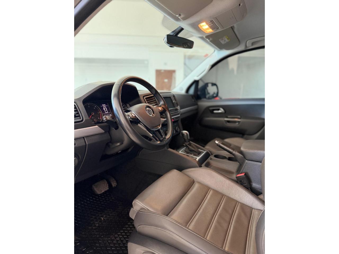 Foto de VOLKSWAGEN AMAROK 2.0 Highline AT 2023, color sin color especificado, en San Juan