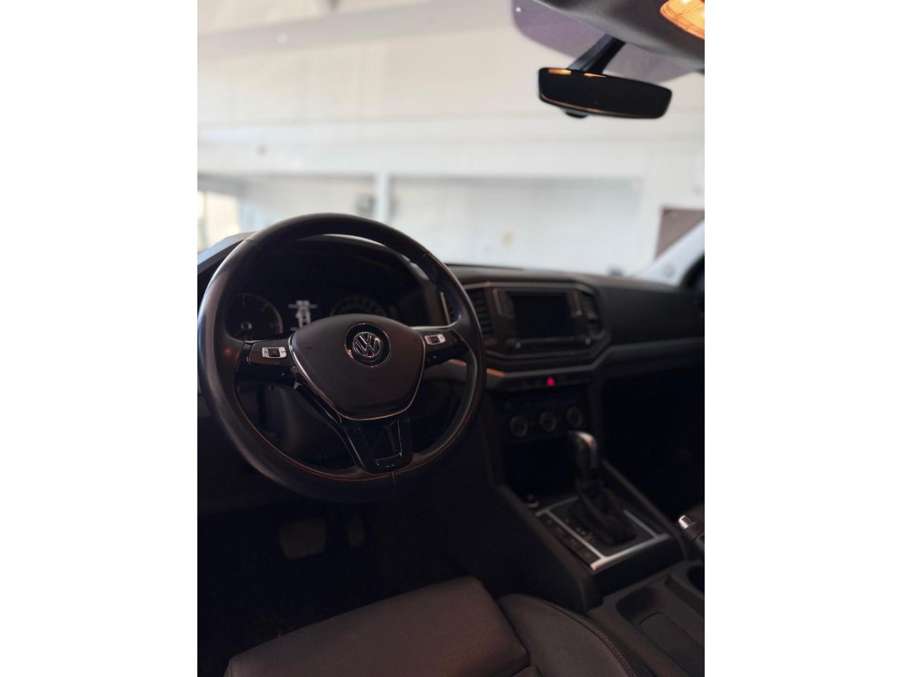 Foto de VOLKSWAGEN AMAROK 2.0 Highline AT 2023, color sin color especificado, en San Juan