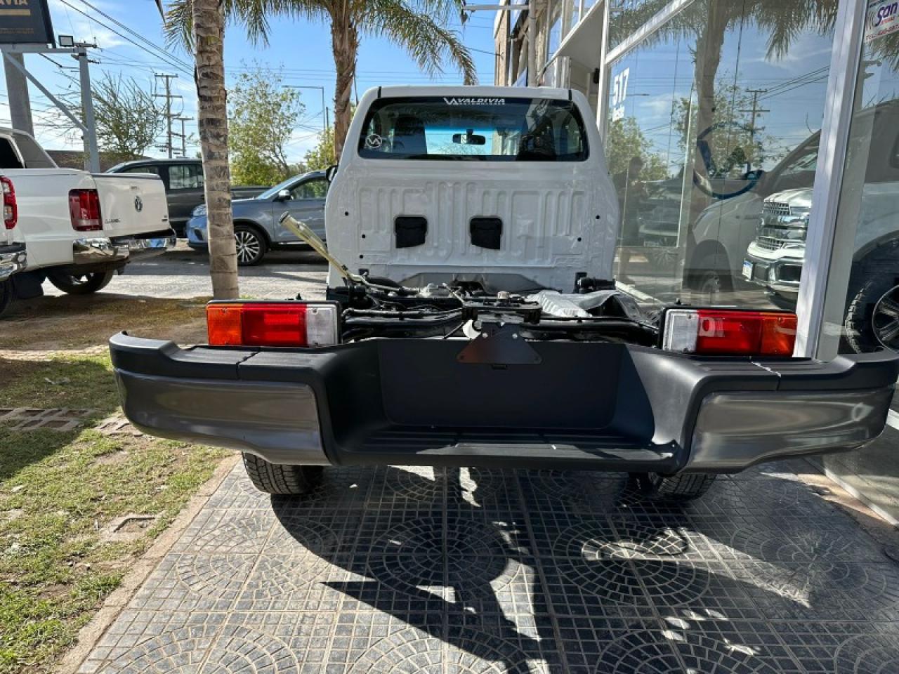 Foto de TOYOTA HILUX 4x4 Chasis 2026, color sin color especificado, en San Juan