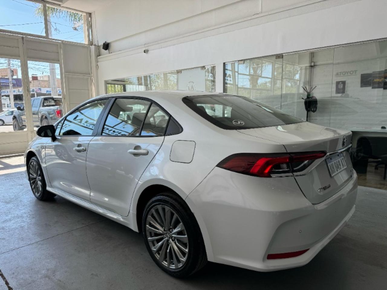 Foto de TOYOTA COROLLA XEI Hybrid 1.8 E-CVT 2026, color sin color especificado, en San Juan
