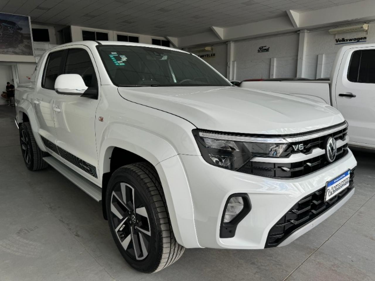 Foto de VOLKSWAGEN AMAROK Amarok Extreme 3.0 V6 MY25 2026, color sin color especificado, en San Juan