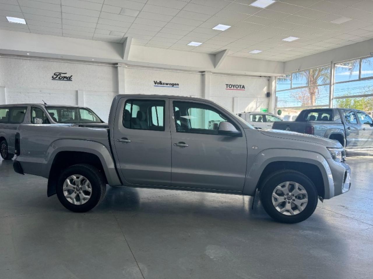 Foto de VOLKSWAGEN AMAROK Amarok Comfortline V6 2026, color sin color especificado, en San Juan