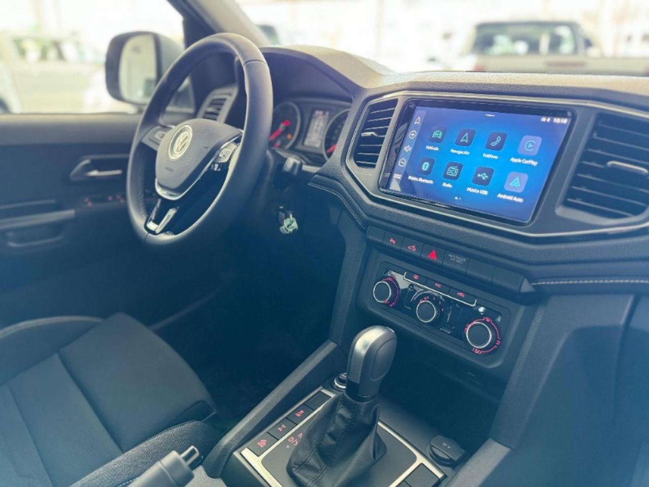 Foto de VOLKSWAGEN AMAROK Amarok Comfortline V6 2026, color sin color especificado, en San Juan